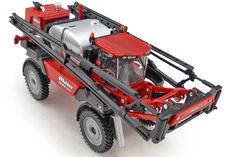 MILLER NITRO 5365 SELF PROPELLED SPRAYER