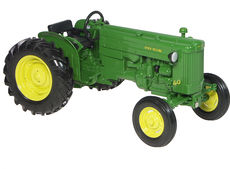 JOHN DEERE MODEL 40 TRACTOR with wide front axle