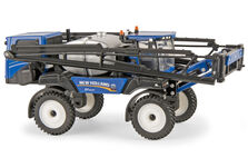 NEW HOLLAND SP400F SELF PROPELLED BOOM SPRAY