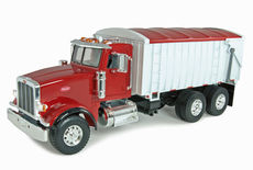 PETERBILT 367 GRAIN TIPPER TRUCK    Ertl Big Farm series