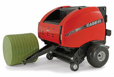 CASE/IH RB565 ROUND BALER with BALE