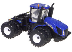 NEW HOLLAND T9.670 4WD TRACTOR with DUALS  Prestige Series