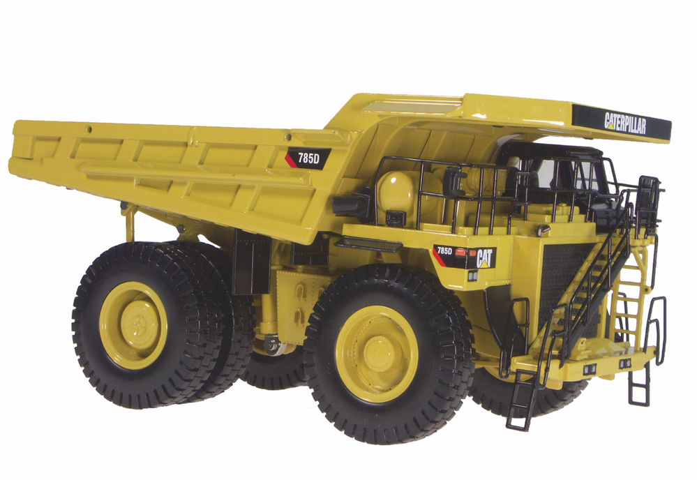 Caterpillar 785D dump truck  (very detailed)