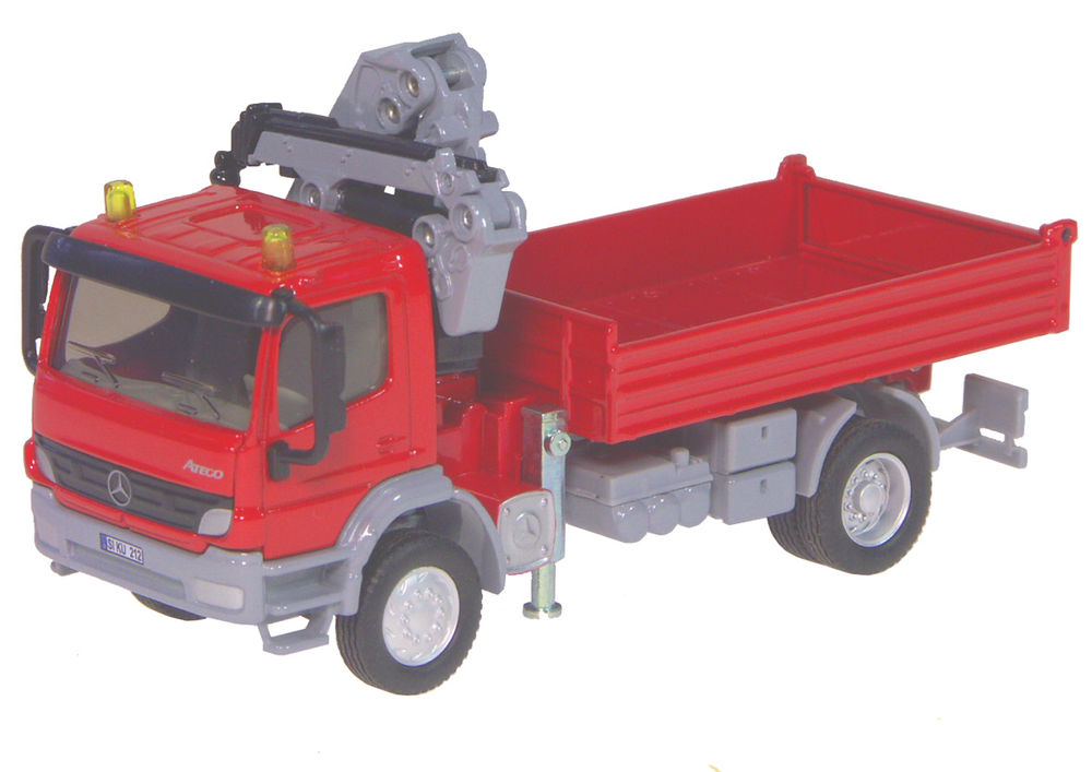 Mercedes benz atego tray truck with self loading crane