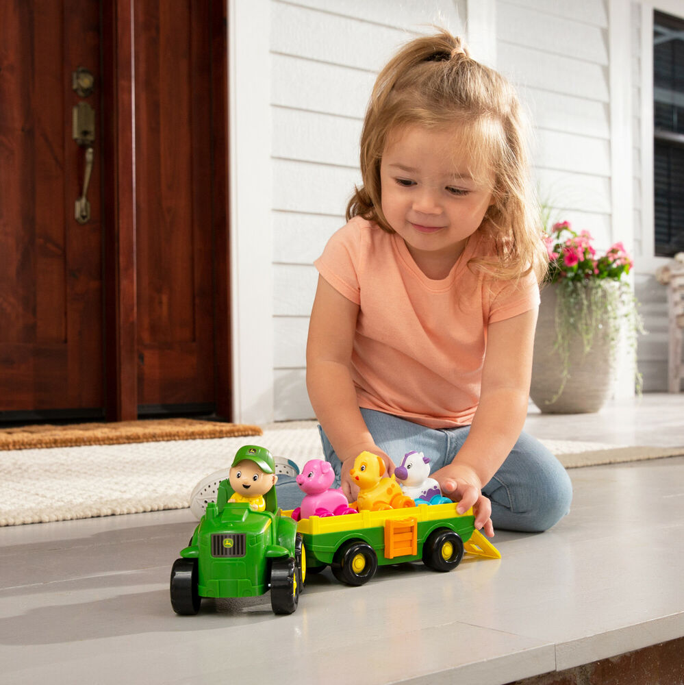Animal sounds wagon ride