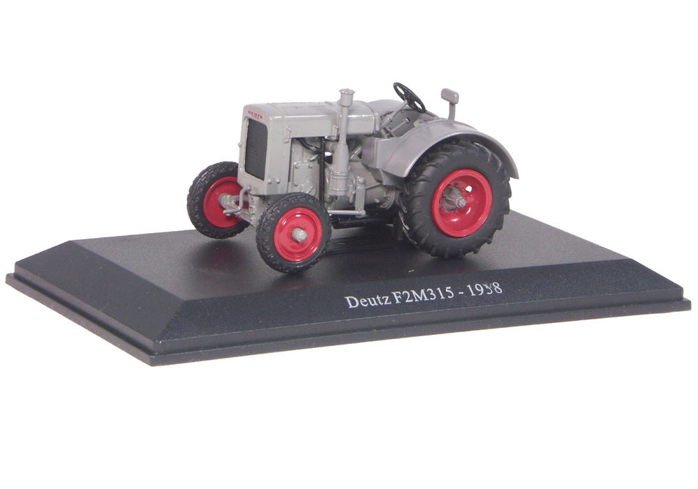 Deutz F2M tractor   very detailed