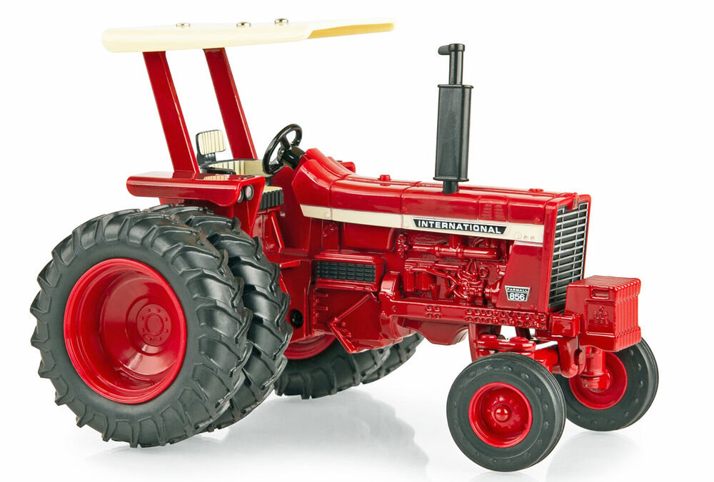 IH 856 tractor with ROPS and rear duals