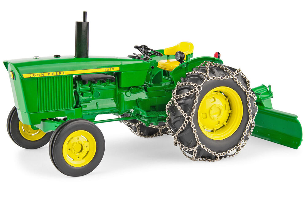John Deere 2020 tractor with rear blade   prestige series