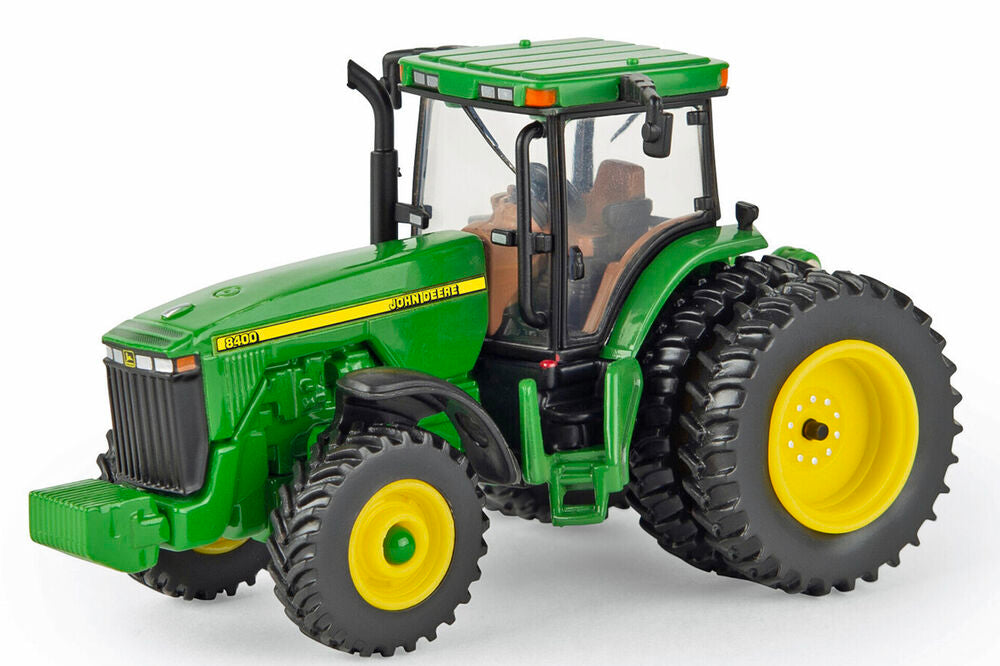 John Deere 8400 MFWD tractor with rear duals   prestige series