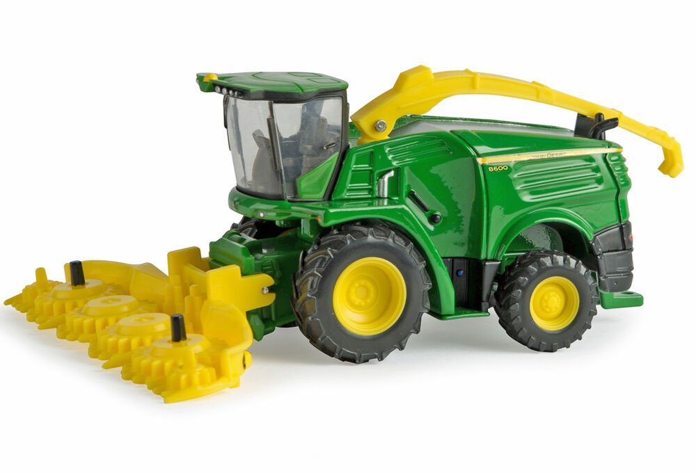 John Deere 8600 self propelled forage harvester