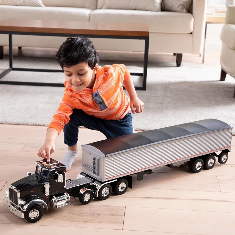 Peterbilt truck with grain trailer