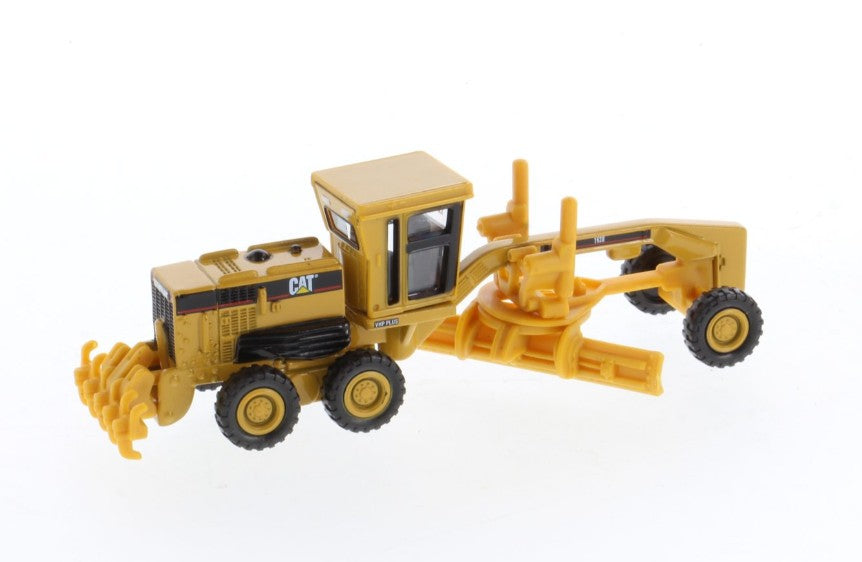 Caterpillar Earth Moving Assorted Machines