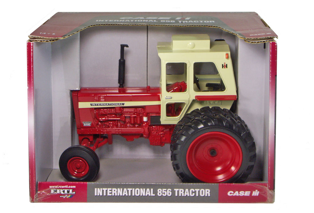 IH_856_TRACTOR_with_CAB_+_Rear_Duals-375