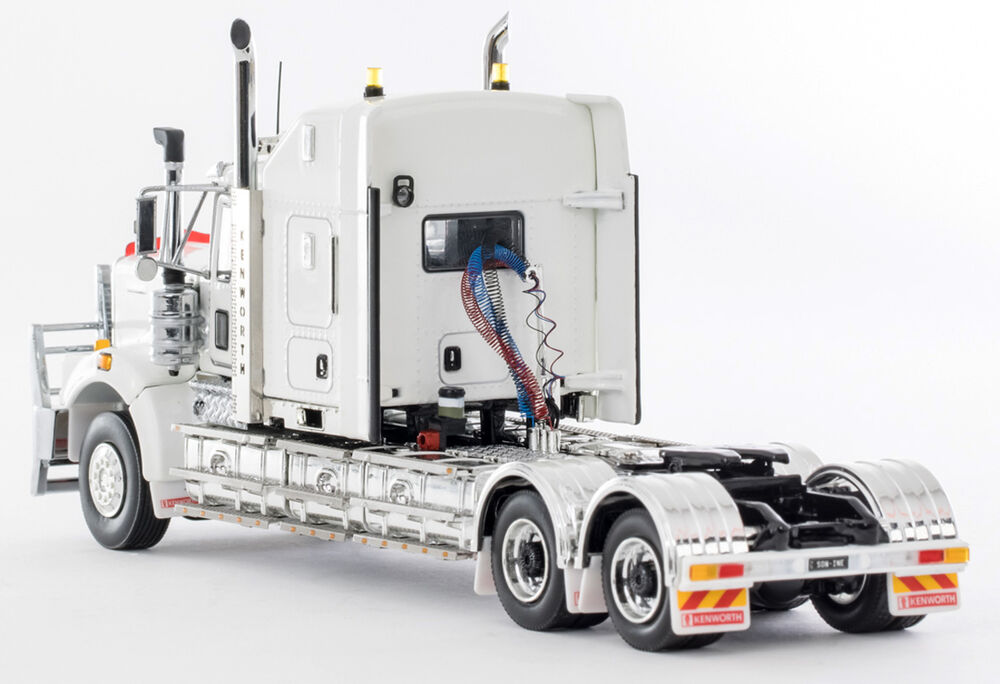 KENWORTH C509 SLEEPER CAB PRIME MOVER (white with black chassis