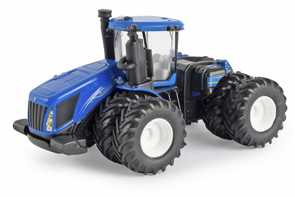 ERTL 1:64 New Holland T9.645 4WD Tractor   w/ duals & blade 