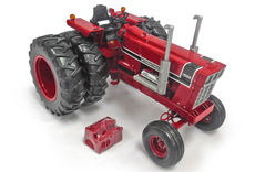 1568 V8 TRACTOR with duals   Precision Elite No 3