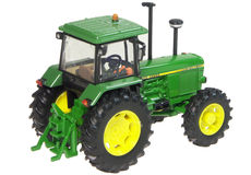 3140 MFWD TRACTOR