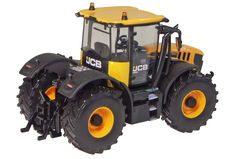 4220 FASTRAC TRACTOR