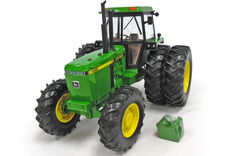 4255 MFWD TRACTOR with REAR DUALS   Prestige Series