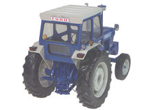 7000 TRACTOR with CAB     precision model
