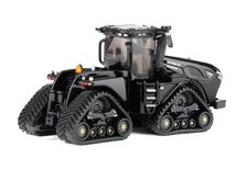 715 quadtrac Farming Simulator 25 Black Special Edition