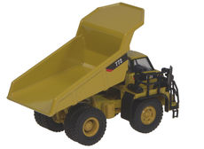 772 DUMP TRUCK