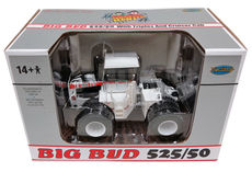 BIG BUD 52550 4WD TRACTOR with TRIPLES   very detailed