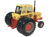 CASE 1370 TRACTOR wirh DUALS  Desert Sand Coll Ed