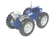 COUNTY 654 4WD TRACTOR   precision model