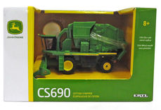 CS690 8 ROW COTTON STRIPPER