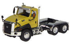 CT660 LOW LOADER SEMI TRUCK