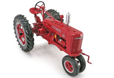 FARMALL H  highly detailed model  Special 75th Anniversary Edition