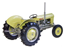 FERGUSON TO35 TRACTOR  1957    Precision quality