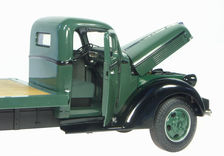 FORD 1940 TRAY TRUCK olive greenblack