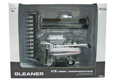 GLEANER A76 HEADER with two fronts