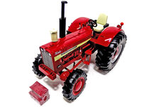 IH 1256 WHEATLAND TRACTOR with MFWD   Prestige series