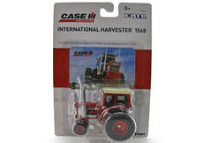 IH 1568 V8 TRACTOR with duals
