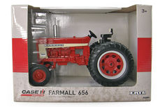 IH 656 FARMALL with wide front axle