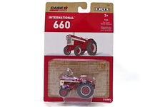 IH 660 TRACTOR