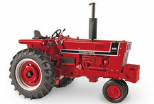 IH 966 TRACTOR with nf axle    Prestige series
