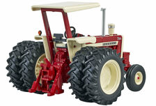IH FARMALL 1206 with Duals and ROPS   Britains 100th Anniversary tractor