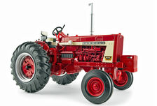 IH FARMALL 806  Farmall 100th Anniversary tractor No. 3   Prestige series