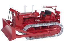 IH TD 24 DOZER with CABLE BLADE metal tracks