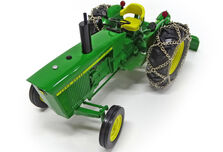 JOHN DEERE 2020 TRACTOR with REAR BLADE   Prestige series