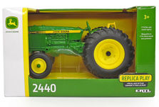 JOHN DEERE 2440 TRACTOR
