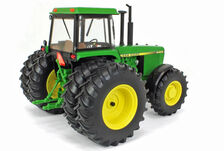 JOHN DEERE 4450 MFWD TRACTOR with rear duals   Special edition 2022 NFTM