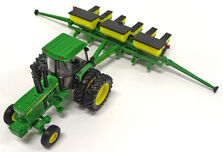 JOHN DEERE 4450 TRACTOR with DUALS and 7200 PLANTER   Prestige series