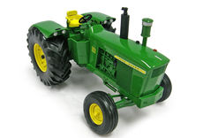 JOHN DEERE 5010 TRACTOR  Prestige Series