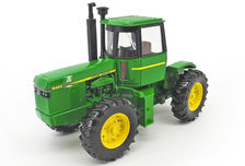 JOHN DEERE 8450 4WD TRACTOR