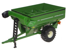 J and M GRAIN CHASER BIN with HINGE UP AUGER  GREEN